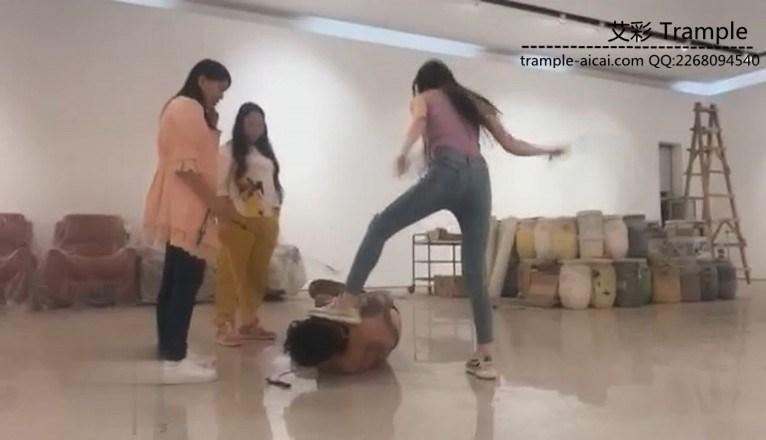 vivi女神仓库惩罚