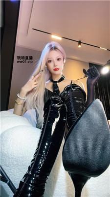 【龙妈】你怎么一股小狗味    250322-7