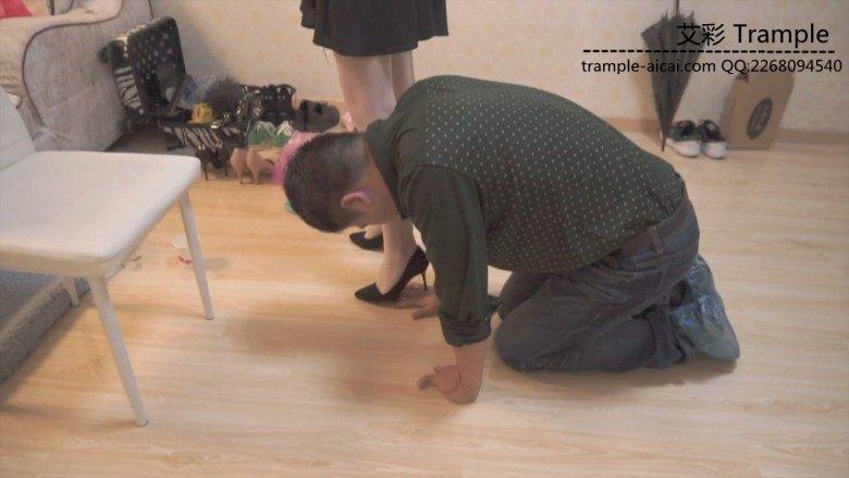 南一生活化羞辱调教