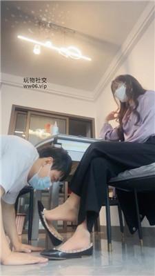 【漫漫大人】桌底视角-卑微舔脏鞋 JS250321-25