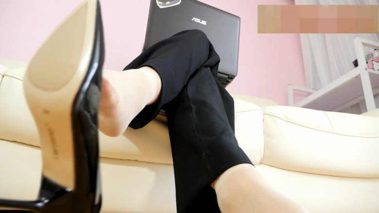 小主生物老师虐杀学生