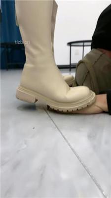 【领主老大】长靴碾压狗爪/鞭打/骑狗背/舔超脏靴子