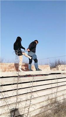 【沐颜】户外-狗链拴狗-暴力踢踹【双视角版】 JS250114-10