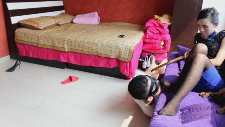 性感丝袜调教贱男