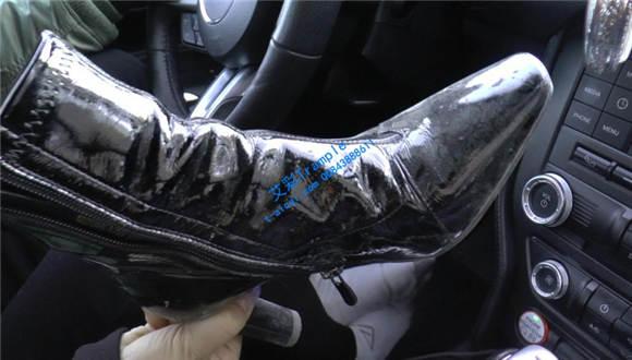 【冰时代】黑冰裸足踩油门