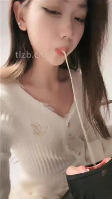 【樱子大人】口吐奶茶喂/转胯爬行/虐乳/臭丝袜脚捂脸