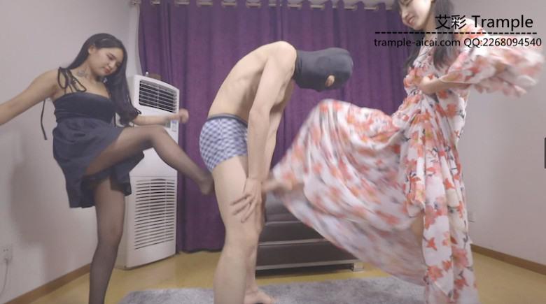 初九带新人踢裆