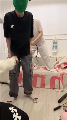 【Qi7】情侣主暴力虐打绿帽奴 JS250403-19