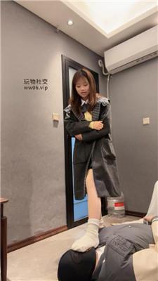 【狗哥】开发素人-毛拖鞋棉袜踩虐 bf50975