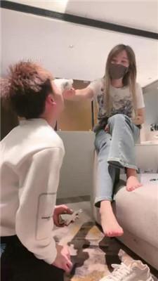 【梦樱】口球塞嘴/骑马/小白鞋踢踹/鞭打腿绞