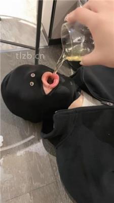 【禾未】模特S-黑丝高跟美腿踩虐/人体鞋架