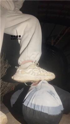 【吕雉】户外运动女神胯下辱 bf51466