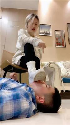 【甜味药丸】白袜瑜伽裤-口枷塞嘴/踩狗头狗爪/舔脏鞋底