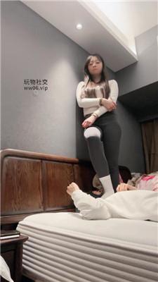 【猴歌】瑜伽裤坐脸/白袜脚踩虐 bf50440