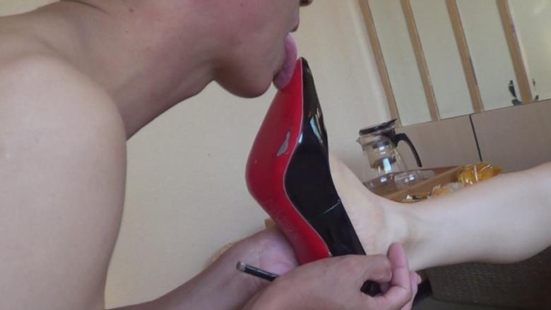 女皇的午后休闲生活