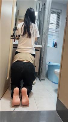 【南月女神】骑马伺候吃早餐-舔马桶-舔玉足 JS250314-7