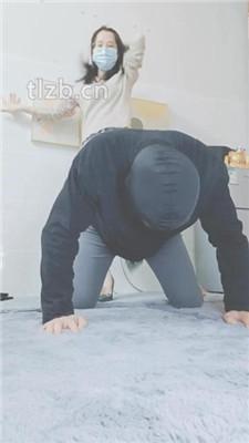 【云儿公主】骑马爬行/脚插嘴/提档