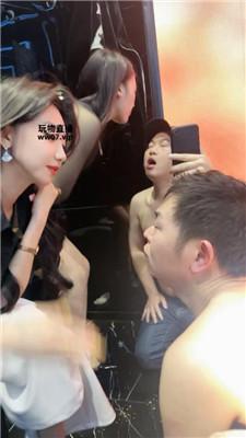 【娩娩】圈内聚会-多女王呕吐物喂食【四视角版】 bf51373