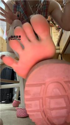 【爱可】爬进来贡金    250429-1