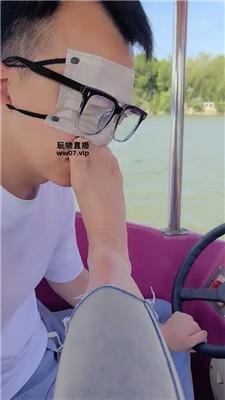 【莱恩】游船的时候不忘调狗 JS250516-3