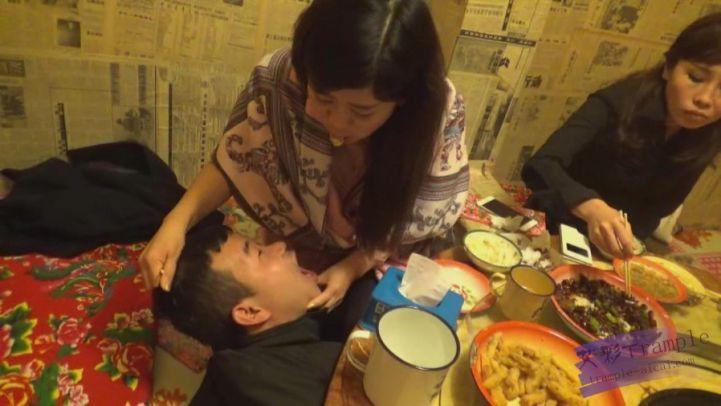 【品丝阁】农家院羞辱贱狗