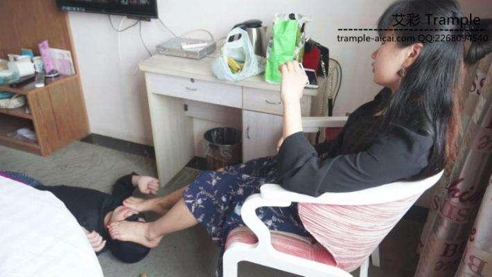 悦悦小主调教狗奴