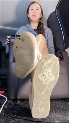 【辣辣姐】短白丝白鞋辱骂场    250419-10