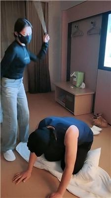 【璎珞】雪地靴暴力踢踹/刑具狂抽 JS250107-13