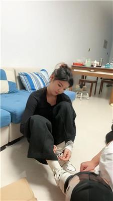 【锅盖子】骑马耳光/强迫舔脏运动鞋 bf49178