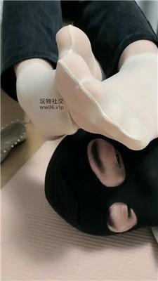【拽拽】近距离-肉丝脚捂脸窒息 JS250108-28