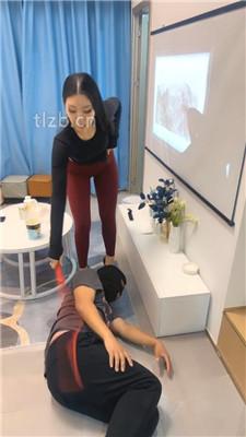 【猫爷】喂食圣水泡面/鞭打/转胯/舔脏鞋/抽耳光