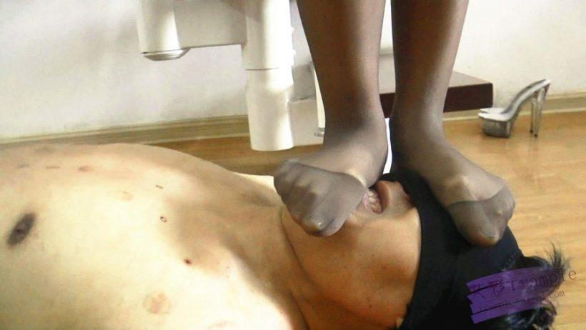 phoenix 水晶高跟灰丝重度踩踏