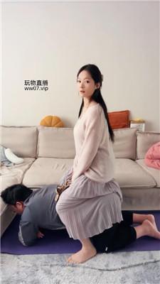 【埋汰】玉足踩虐健身教练 JS250301-6