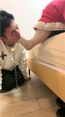 【薇薇】伺候起床-舔脚吃早餐 JS250223-27