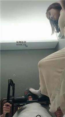 【肉肉sama】骑马-坐脸窒息-白袜诱惑 bf50128