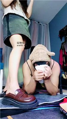 【美柠】皮鞋白袜踢踹踩踏变装奴 bf49859