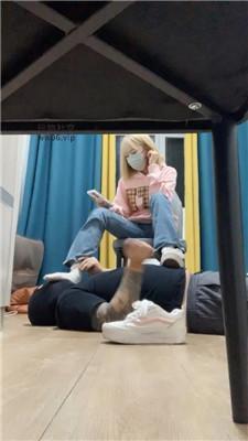 【拉面】超脏运动鞋白袜踩踏气味辱 bf51541