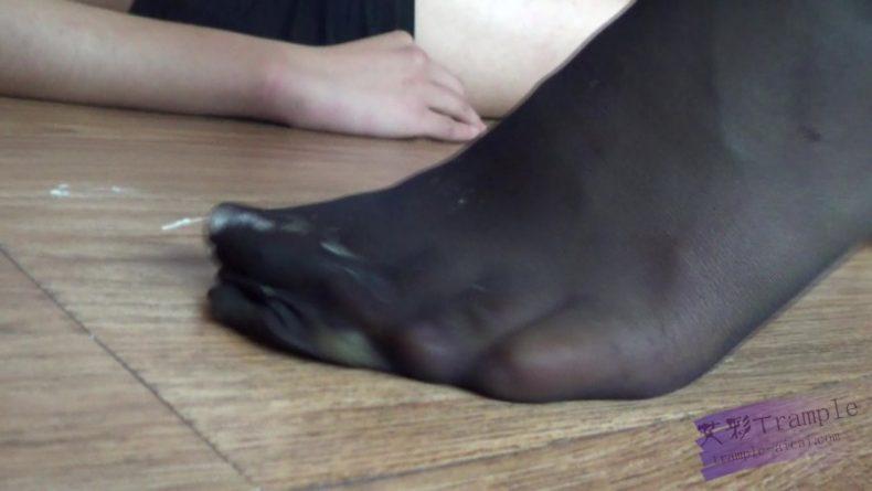 黑冰S 黑丝脚汗味面包喂食(推荐) 黑冰S 黑丝脚汗味面包喂食(推荐)