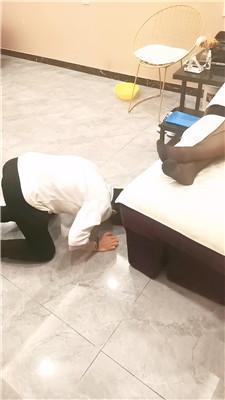 【带刺的玫瑰】按摩技师求做女顾客的狗 JS250429-11