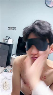 【大小姐s】闻着臭鞋子发骚犯贱 JS250222-28