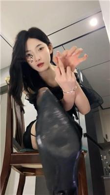 【千千】吊带丝裸足口水    250218-14