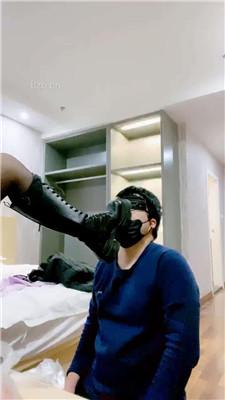 【甜沁】跪舔长靴原味白袜/吃口水