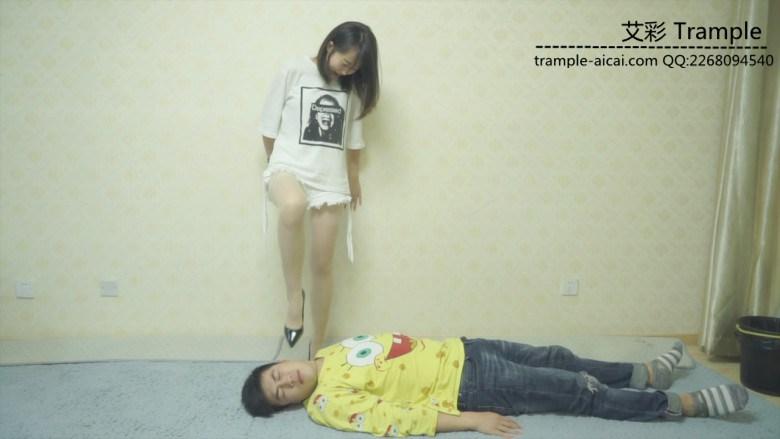 宅七跺脸半小时