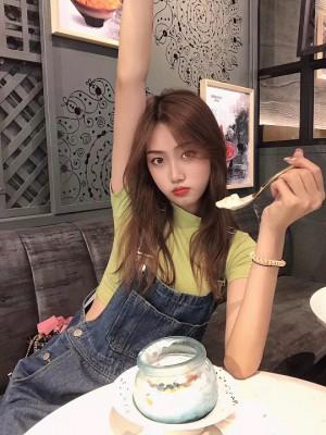 双色丝袜的责罚