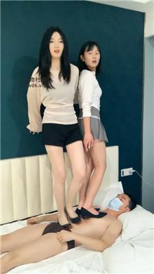 【千千】双S-高跟+小白鞋+白袜全体重踩踏 bf49371