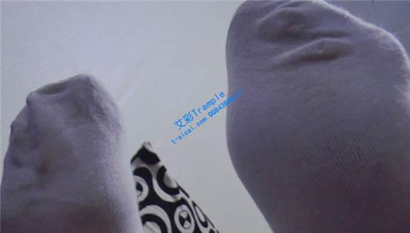 【品丝论足】舔瑜伽教练白棉袜