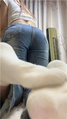 【兔牙】牛仔裤坐脸    250121-15