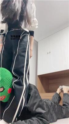 【江湖狼】学生主白袜脚踩踏  JS250417-15