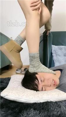 【梓S】棉袜雪地靴裸足-全体重踩脸