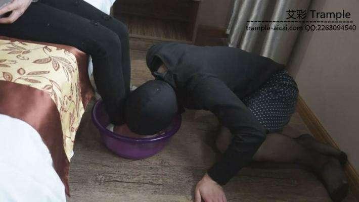 喝美女原味洗脚水